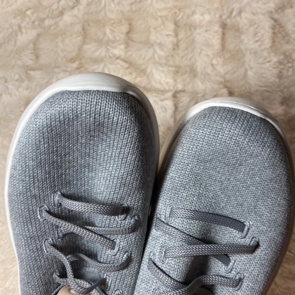 New Skechers One Downtown Ultra slip on knit sneakers
